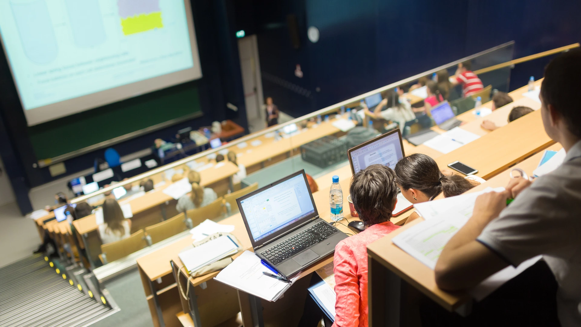 Studierende in Hörsaal